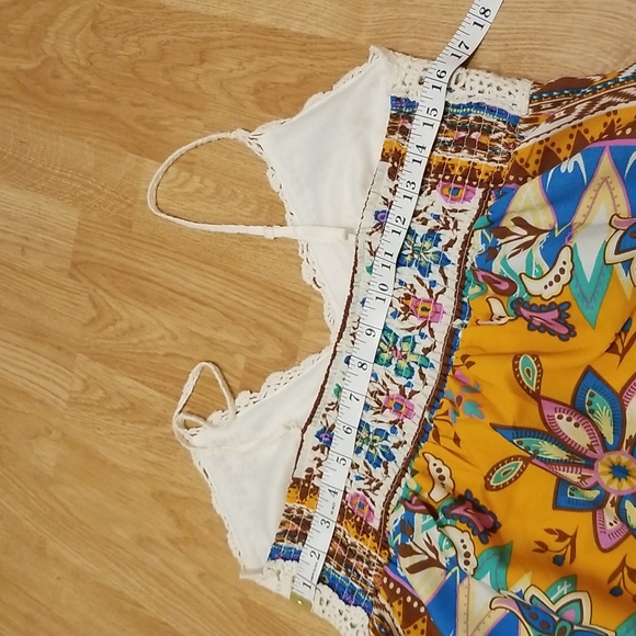 💥3 for $10💥 Flying Tomato Crochet Bust Dress - Picture 6 of 9